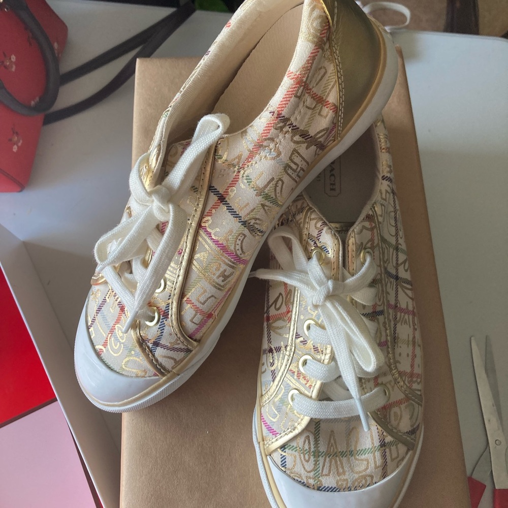 Coach Barrett tennis shoes size 9B